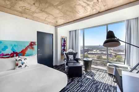 Lorenzo Dallas, Tapestry Collection by Hilton - 56