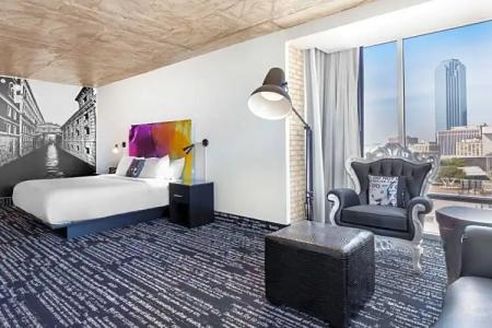 Lorenzo Dallas, Tapestry Collection by Hilton - 48