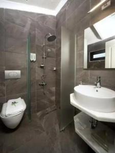 Maya Bistro & Beach - 53