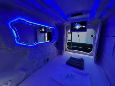 Galaxy inn Luxury hostel in center - 4