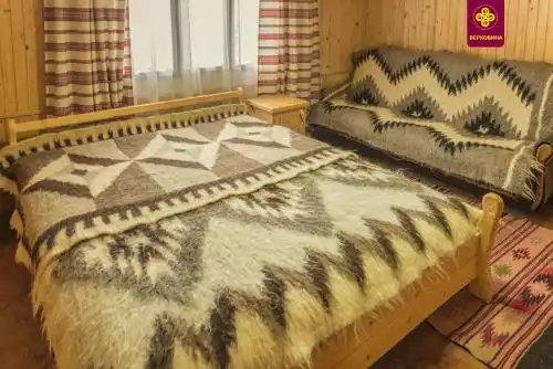 У Ганнусі, Верховина - 3