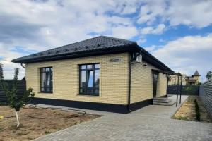 Uyutnyy dom v tihom meste Cottage, Pavlovsk