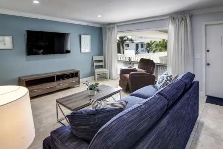 May-Dee Suites in Florida - 31