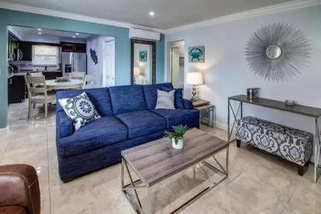 May-Dee Suites in Florida - 50