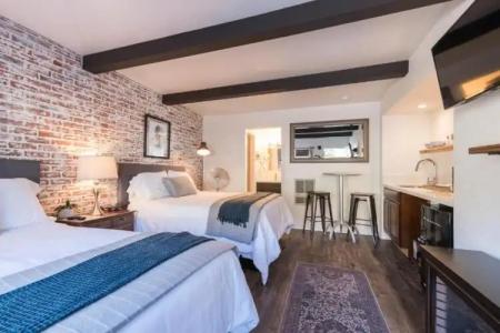 Shell Beach Inn - 18