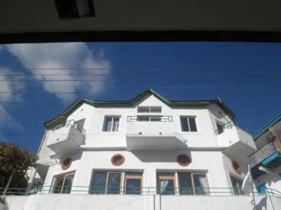 Christys Palace - 113
