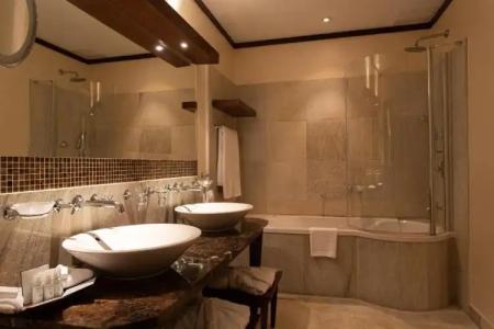 Mamaison le Regina Boutique - 61