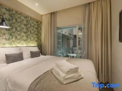 Mamaison le Regina Boutique - 79