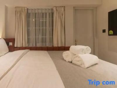 Mamaison le Regina Boutique - 87