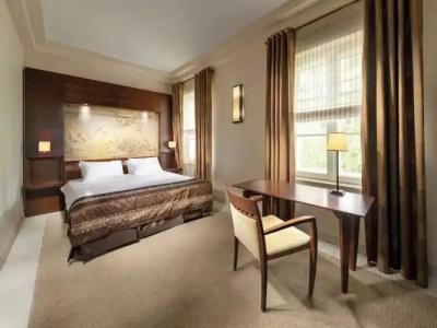 Mamaison le Regina Boutique - 97