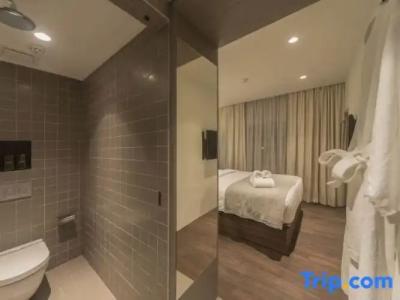 Mamaison le Regina Boutique - 81