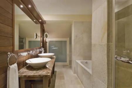 Mamaison le Regina Boutique - 105