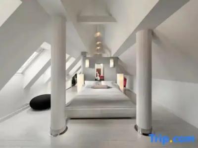 Mamaison le Regina Boutique - 115