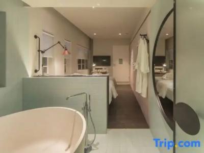 Mamaison le Regina Boutique - 111