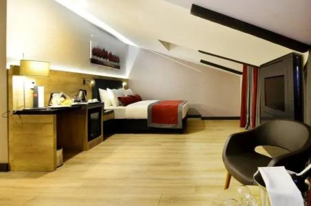 Ramada Encore by Wyndham Gebze - 2