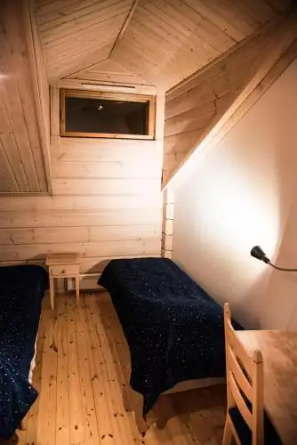 Levi Lodge - 32