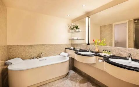 Grand Elysee Hamburg - 72