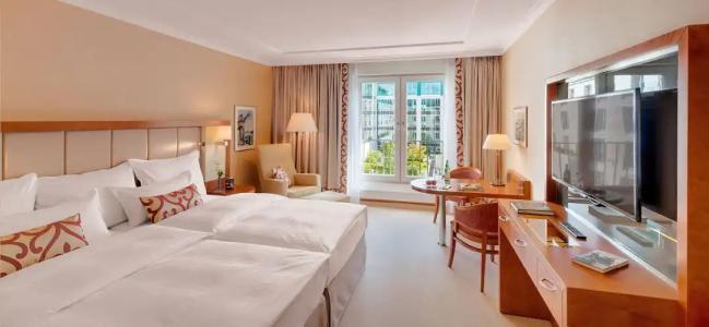 Grand Elysee Hamburg - 40