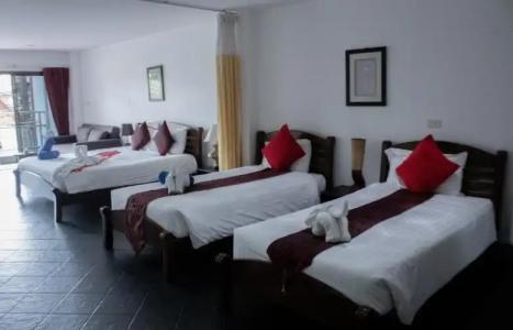 Deng's kamala beach Guesthouse - 20