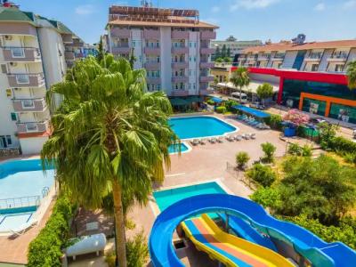 Quattro Beach Spa & Resort - 10