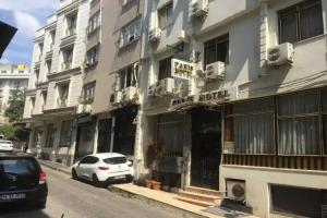 Paris Hotel, Istanbul