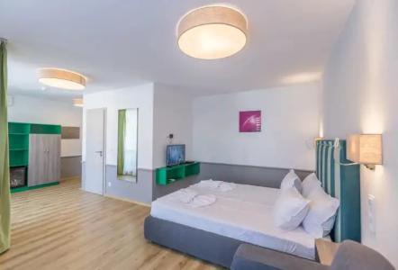 BSA Boulevard Boutique - 2