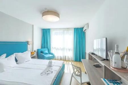 BSA Boulevard Boutique - 19