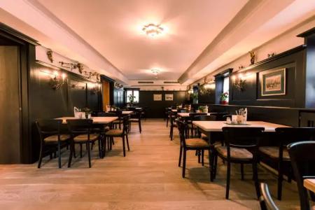 & Gaststätte zum Erdinger Weißbräu - 14