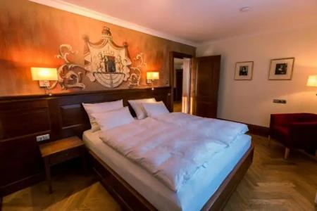 & Gaststätte zum Erdinger Weißbräu - 71