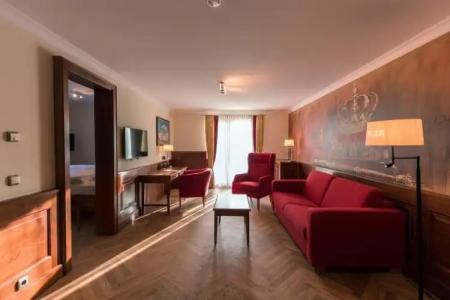 & Gaststätte zum Erdinger Weißbräu - 70