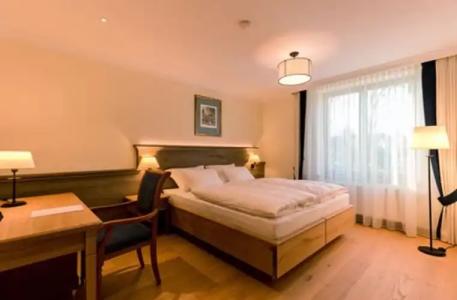 & Gaststätte zum Erdinger Weißbräu - 41