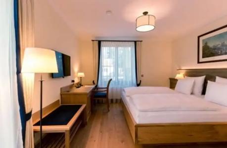 & Gaststätte zum Erdinger Weißbräu - 42