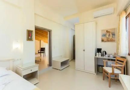 Polyxenia Suites - 5