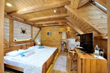 Ethno Plitvice Lakes Deluxe - 45