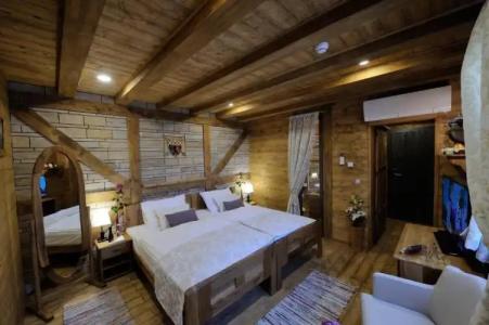 Ethno Plitvice Lakes Deluxe - 47
