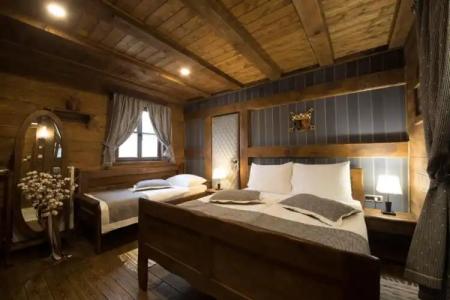 Ethno Plitvice Lakes Deluxe - 22