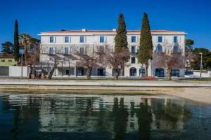 Hotel Štacija, Kambelovac