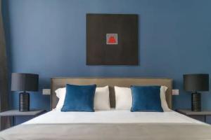 Le Mummarelle 20, Naples