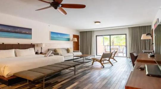 The Perry & Marina - 83