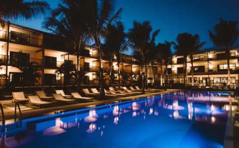 The Perry & Marina - 12