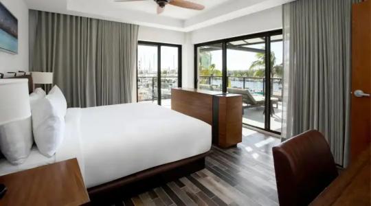 The Perry & Marina - 93