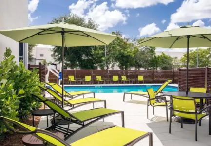 SpringHill Suites Miami - 9