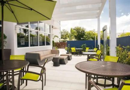 SpringHill Suites Miami - 7