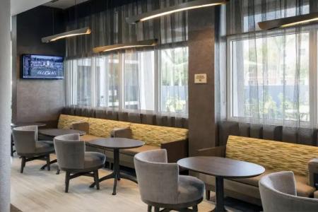 SpringHill Suites Miami - 3