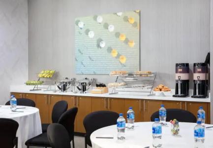 SpringHill Suites Miami - 13