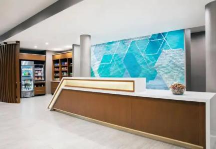 SpringHill Suites Miami - 8