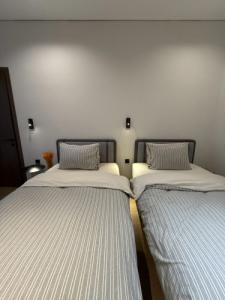 Mosh Mosh Boutique - 60