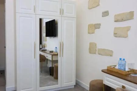 Ketrin Restaurant - 37