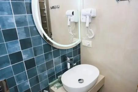 Ketrin Restaurant - 42