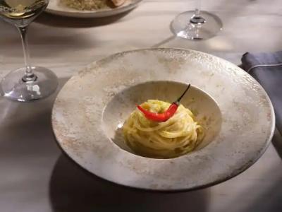 Eagles Palace - Small Luxurys of the World - 10